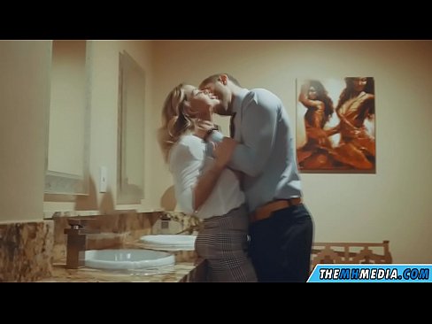 ❤️ Apabila awek berambut perang menggoda anda di tandas awam ️ Video dubur pada kami ms.teenactivewear.ru ❌